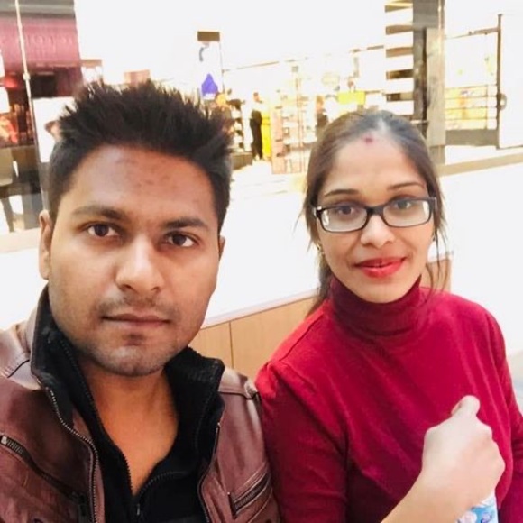 Profile Picture of Tharshy Balasingam (@tharshy2012) on Poshmark