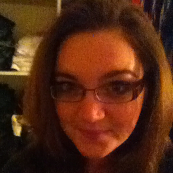 Profile Picture of Lauren Moscatelli (@mosci7288) on Poshmark