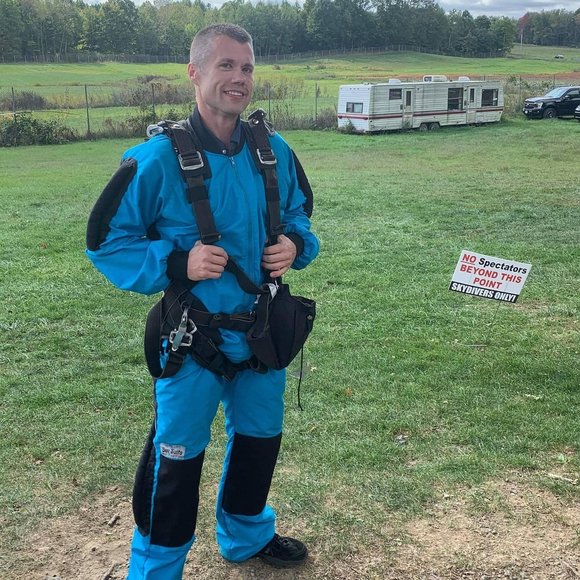 Profile Picture of Richard Lee (@rleejr79) on Poshmark