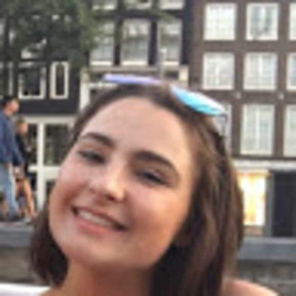 Profile Picture of Catalina Ionescu (@catalinaionescu) on Poshmark