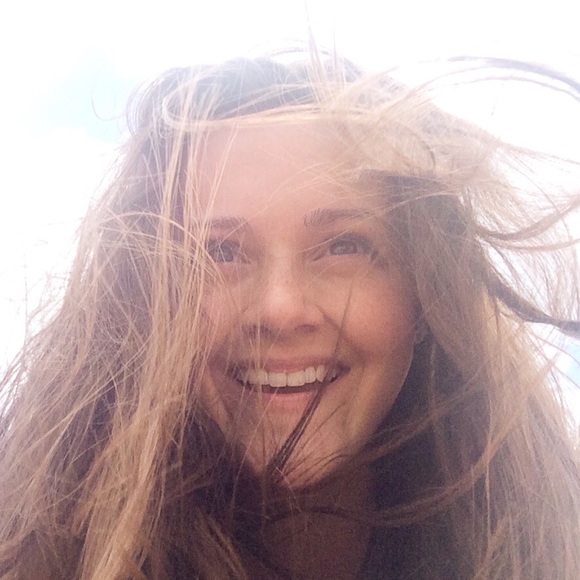 Profile Picture of Danielle Salvaggione (@dsalvaggione) on Poshmark