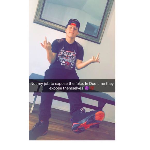 Profile Picture of Jonathan Esquivel (@johnnyboyy24) on Poshmark