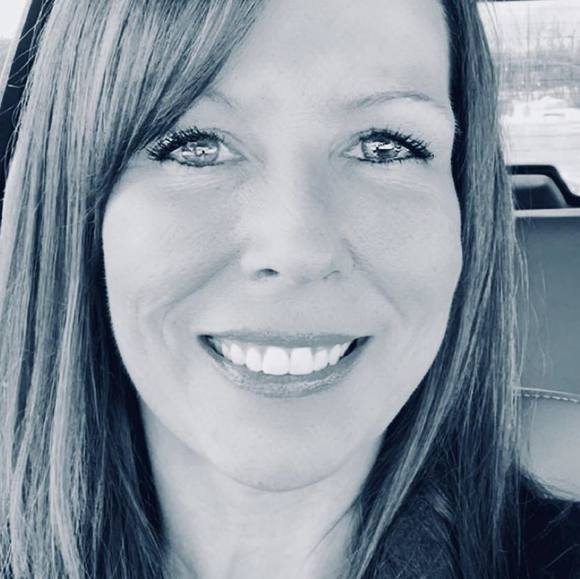 Profile Picture of Shawna Allen (@shawna928) on Poshmark