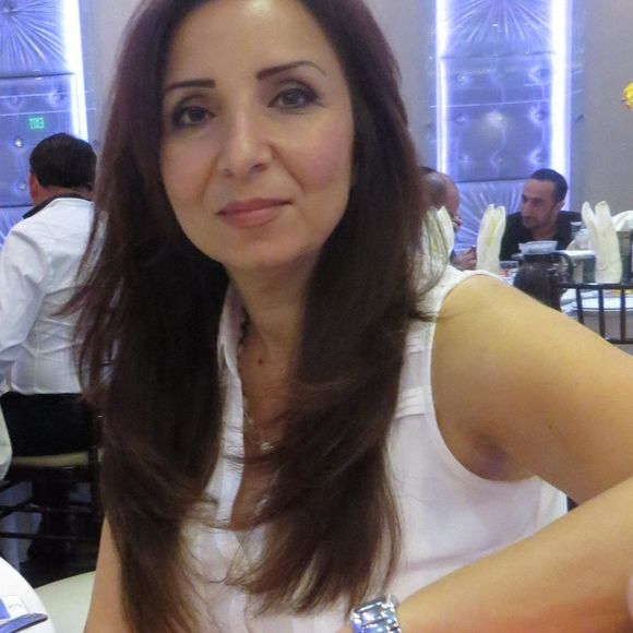 Profile Picture of Karmen Hakoopian (@serjik) on Poshmark