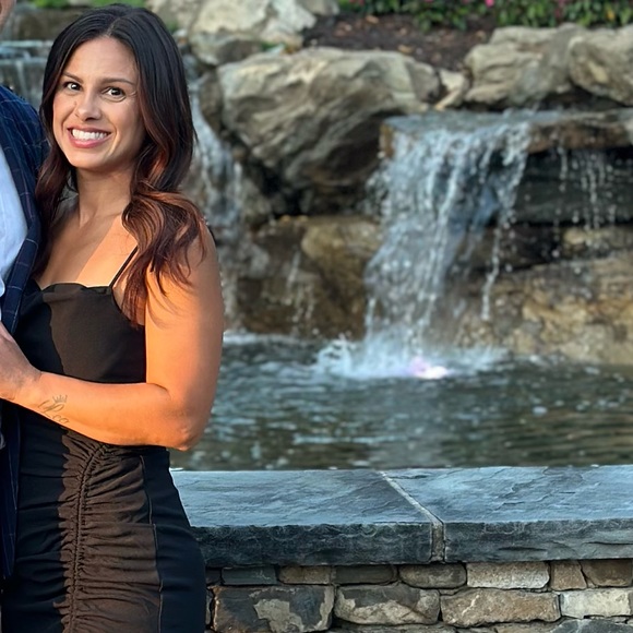 Profile Picture of Danielle Segarra (@d_segarra) on Poshmark