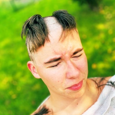 Profile Picture of Ethan Albertsonon Twitter