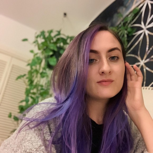 Profile Picture of Hanna Danecker (@hanna_rachel) on Poshmark