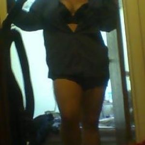 Profile Picture of Amanda Varney (@kinkybear24) on Myspace