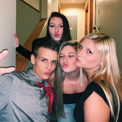 Profile Picture of Stephanie Black (@stephanie11199) on Twitter