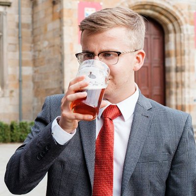 Profile Picture of James Larvin (@RadioLarvin) on Twitter