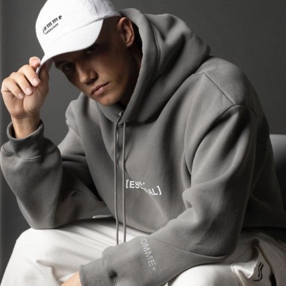 Profile Picture of Austin Kubala (@austinkubala) on Poshmark