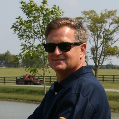 Profile Picture of Mike Akers (@DappleStud) on Twitter