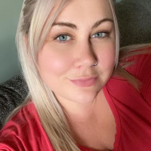 Profile Picture of Tamara Dancy (@tamaravanek93) on Poshmark