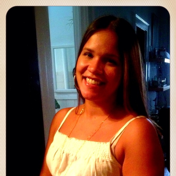 Crystal Aguero - Poshmark Profile Picture of Crystal Aguero (@madewithfaith) on Poshmark