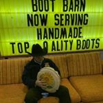 Omar Loera - Instagram Profile Picture of Omar Loera (@loerahatshaping) on Instagram