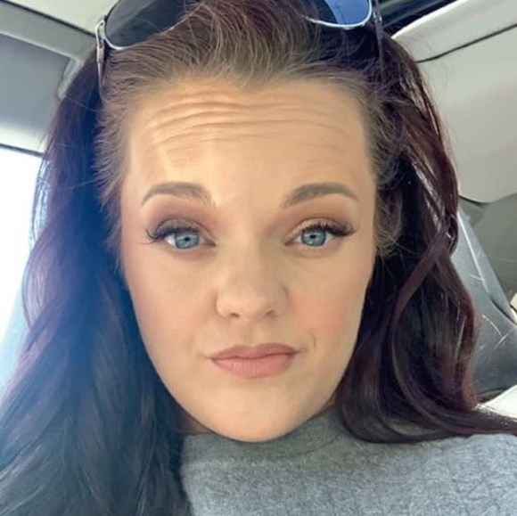 Profile Picture of Karissa Wilson (@kw6343) on Poshmark