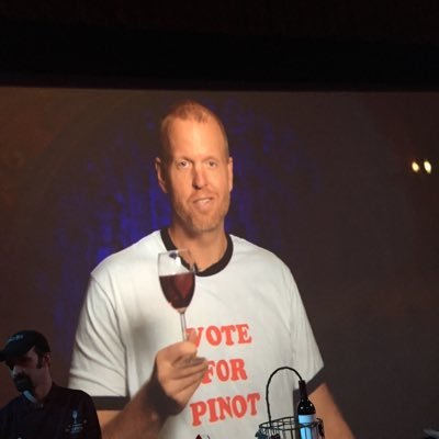 Profile Picture of John Wolfe (@johnwolfetampa) on Twitter