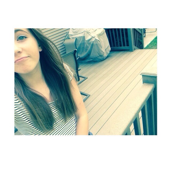 Profile Picture of Kendall Krup (@kendallkrup) on Poshmark