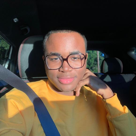Profile Picture of Marcus Astrop (@marcus_astrop) on Poshmark