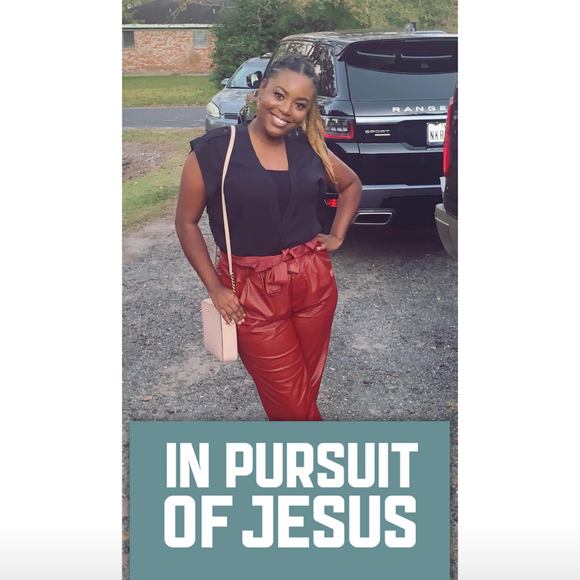 Profile Picture of Jasmine Guillory (@jasmineguill991) on Poshmark