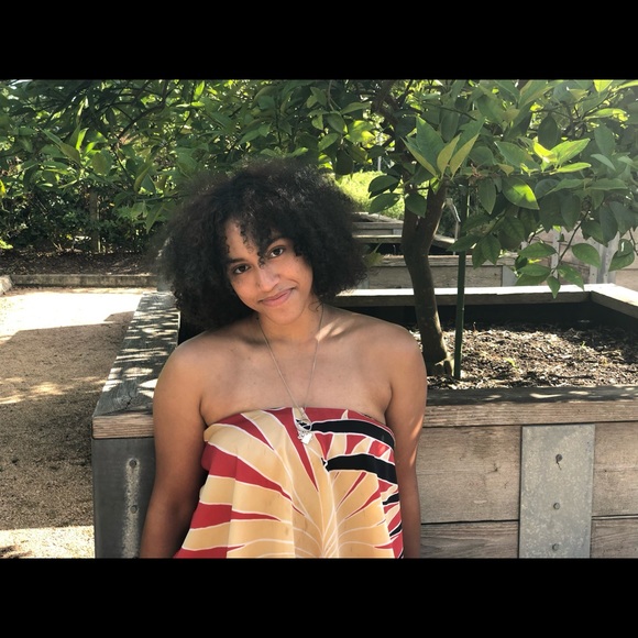 Profile Picture of Mesi Willson (@mesi_willson) on Poshmark