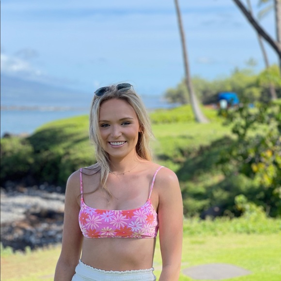 Profile Picture of Julie Agrimson (@jagrimson) on Poshmark