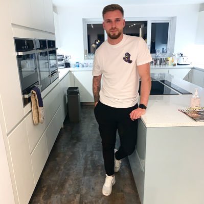 Profile Picture of Daniel Keen (@DanKeen97) on Twitter