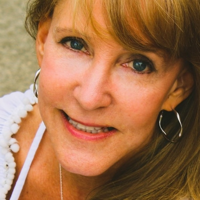 Profile Picture of Robin Brady Real Estate Agent (@RobinBradyRE) on Twitter