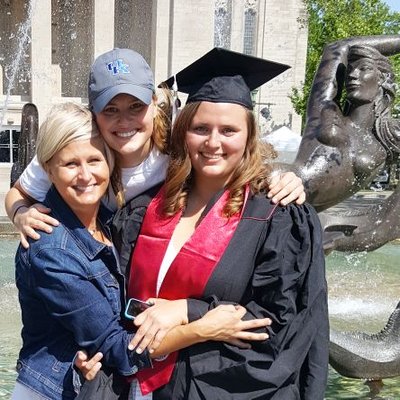 Profile Picture of Lorrie Mahaney (@mahaney_lorrie) on Twitter