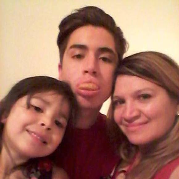 Profile Picture of Nelson Rivera (@nelsonrivera120) on Poshmark