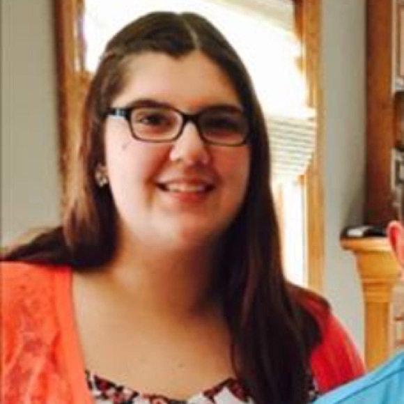 Hannah Tizzano - Poshmark Profile Picture of Hannah Tizzano (@hantiz) on Poshmark