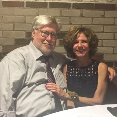 Profile Picture of (((Julie Hansen))) (@New_Sharon) on Twitter