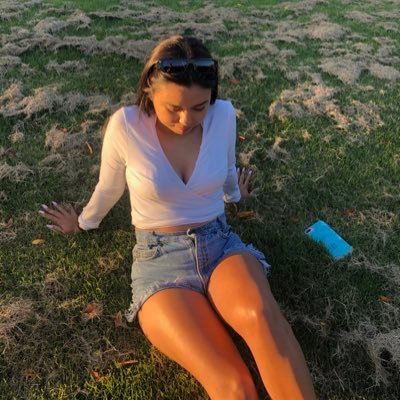 Profile Picture of Natalie Moran Rivas 🌸 (@natmoranrivas) on Twitter