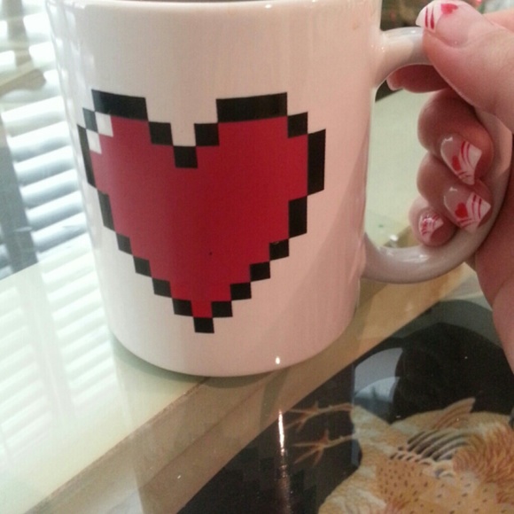 Profile Picture of Crystal Vigil (@crissy989) on Poshmark