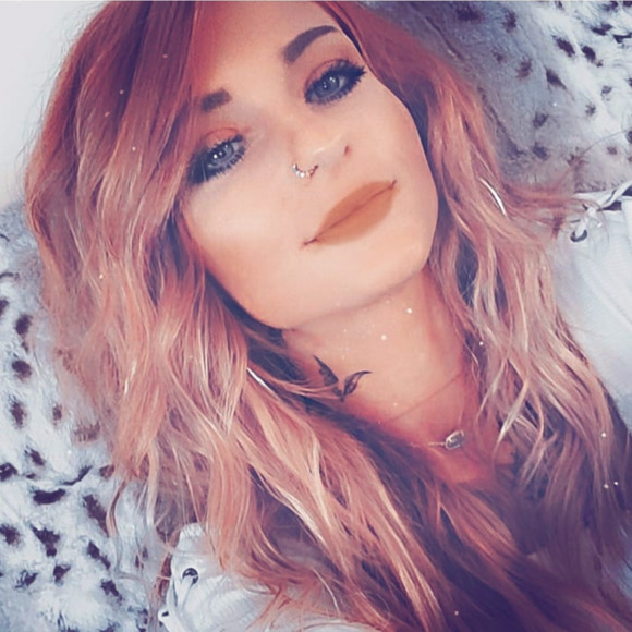 Profile Picture of Shay Morgan (@shayll1) on Poshmark