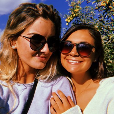 Profile Picture of Emily Resnick (@emilyresnick) on Twitter