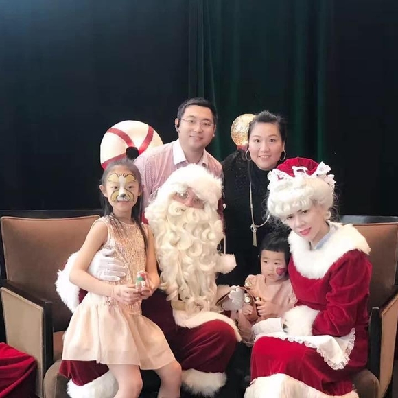 Profile Picture of Xuewei Qiu (@cocoqiu3463) on Poshmark