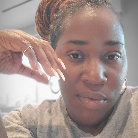 Profile Picture of Moshawnda Fergerson (@moteesmith) on Poshmark