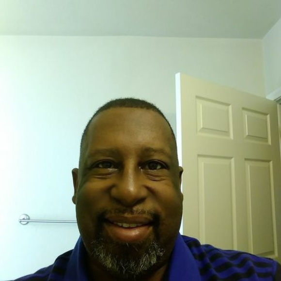 Profile Picture of Elester Locking (@elesterlocking) on Poshmark