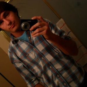 Profile Picture of Tyler Bidwell (@foxracer4412) on Myspace