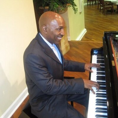 Profile Picture of Antonio Mahone (@b2tn1111) on Twitter