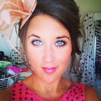 Profile Picture of Emily Davis (@ej_12345) on Twitter