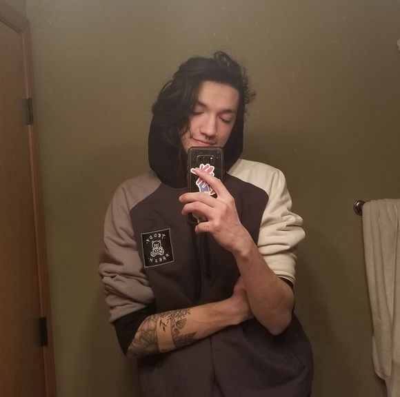 Profile Picture of Joseph Cotta (@dopeshitdood) on Poshmark