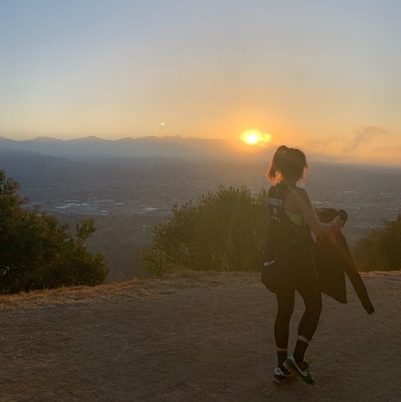 Profile Picture of Lucy Yong (@lucyyong) on Poshmark