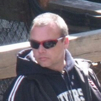 Profile Picture of John Hughson (@Huey38) on Twitter