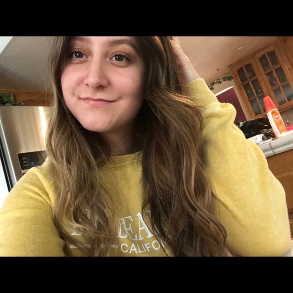 Profile Picture of Brittney Degraaf (@britt838) on Poshmark