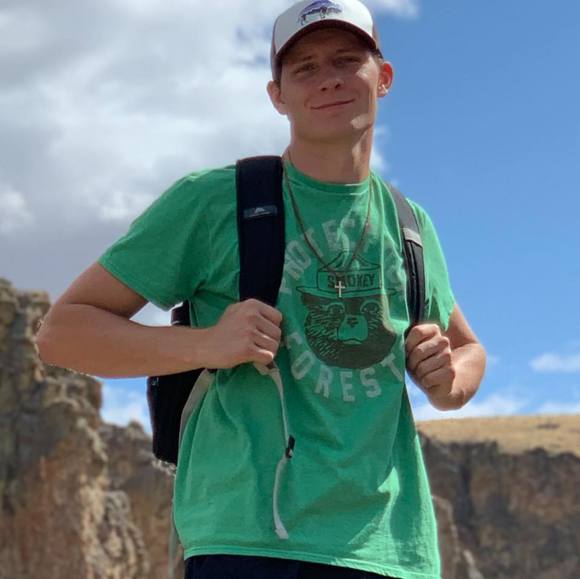 Profile Picture of Logan Mccann (@mccannofsoup) on Poshmark