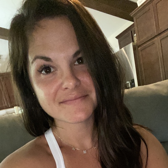 Profile Picture of Jessica Coplin (@jessica_coplin) on Poshmark