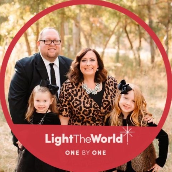 Profile Picture of Emily Timmreck (@tinybutclassy) on Poshmark