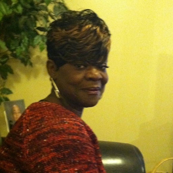 Profile Picture of Thomasetta Calhoun (@thomasetta) on Poshmark